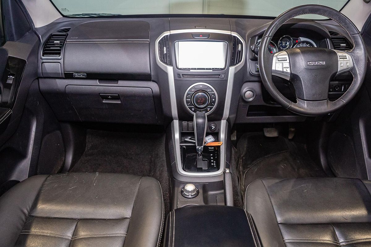 2021 Isuzu MU-X LS-T