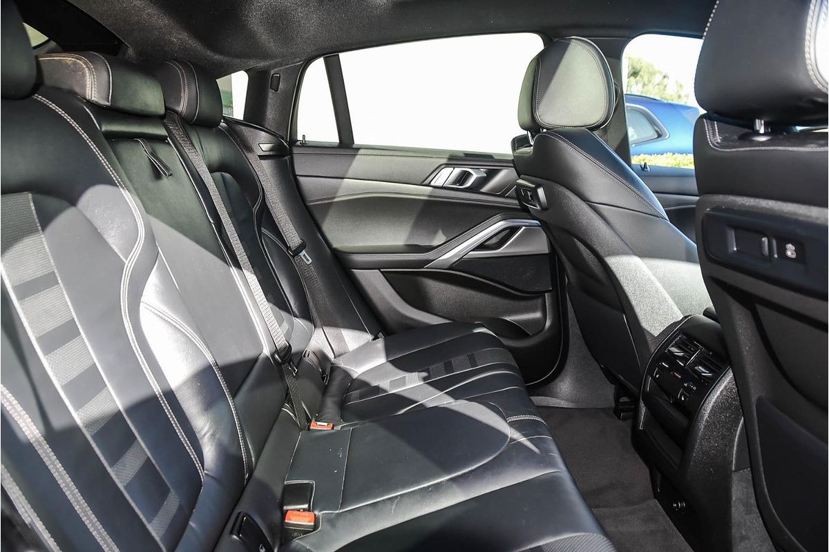 2020 BMW X6 xDrive40i M Sport G06