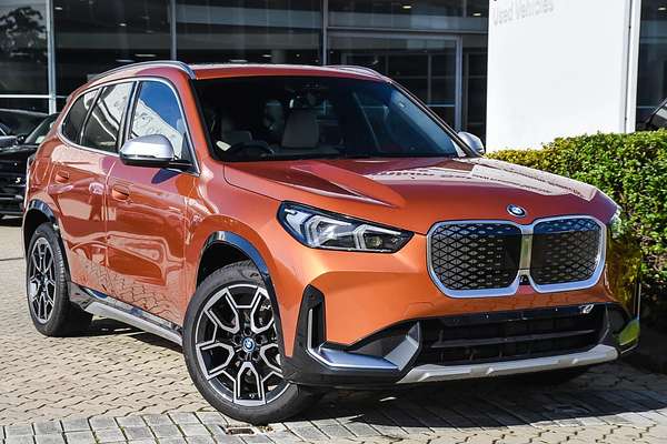 2024 BMW iX1 eDrive20 xLine U11