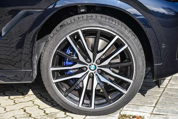 2020 BMW X6 xDrive40i M Sport G06