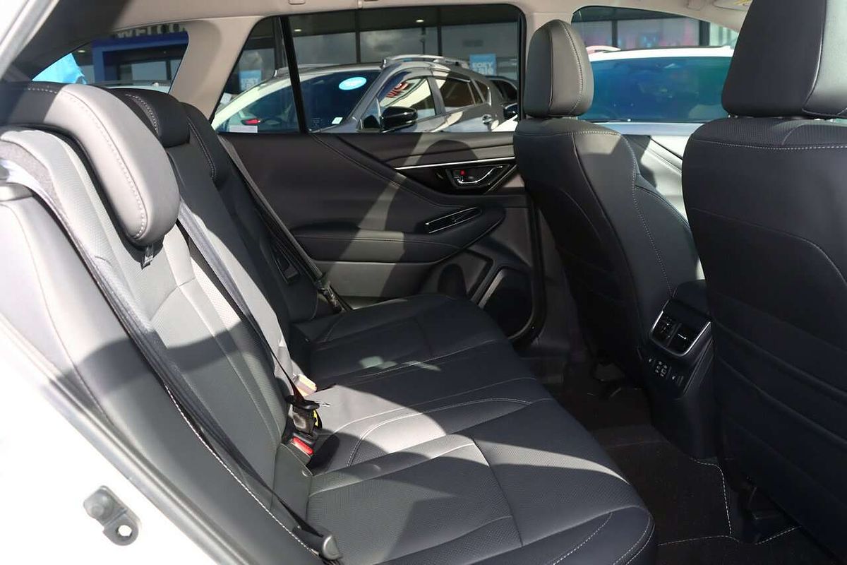 2025 Subaru Outback AWD Touring 6GEN
