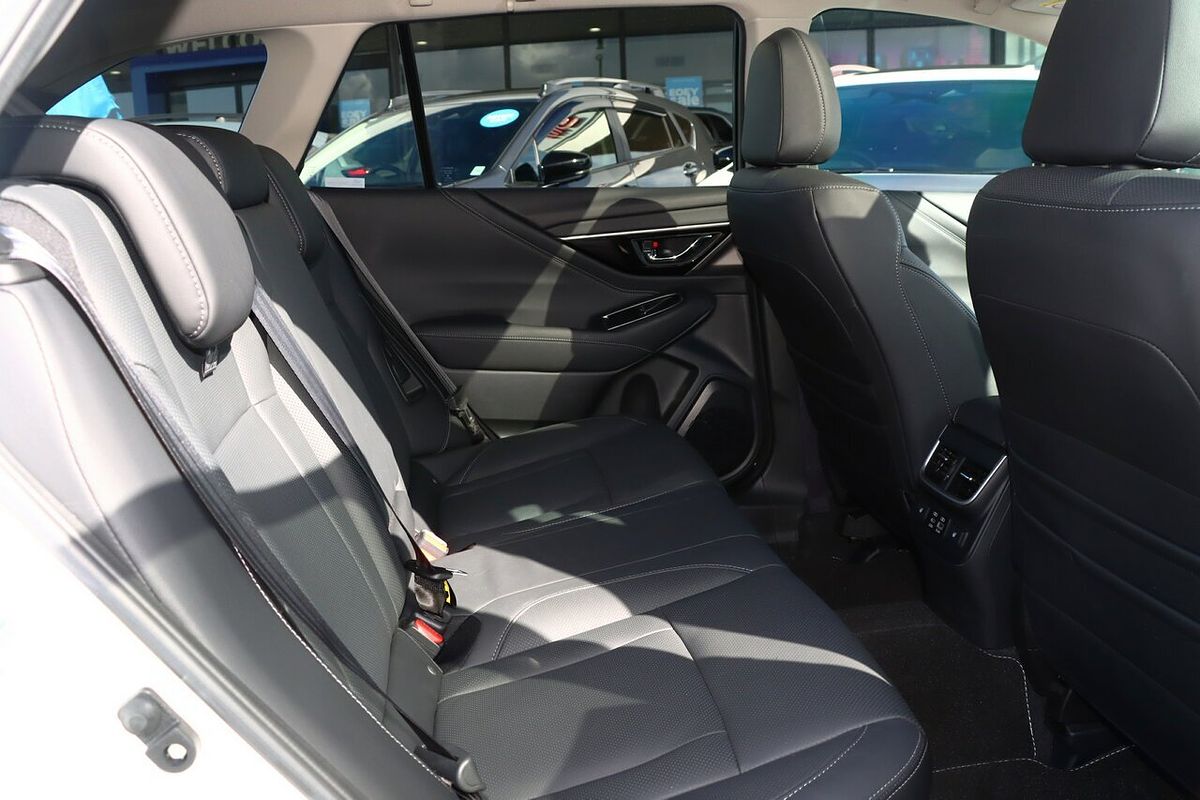 2025 Subaru Outback AWD Touring 6GEN