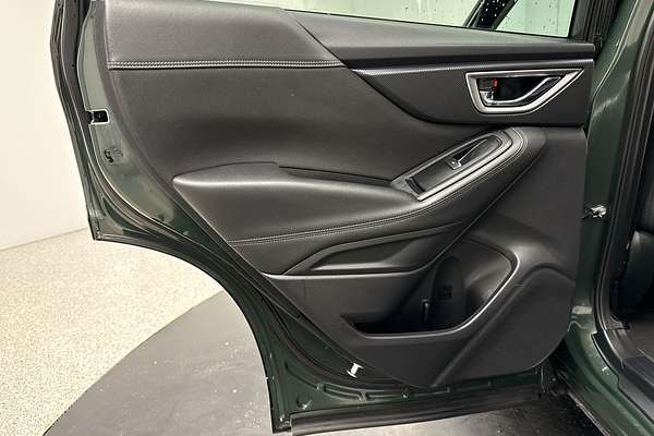 2022 Subaru Forester Hybrid L S5