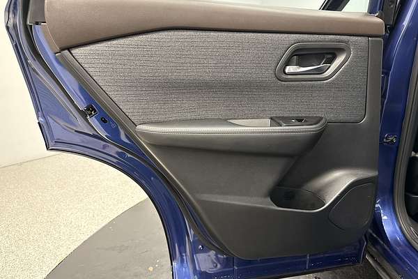 2022 Nissan X-TRAIL ST T33