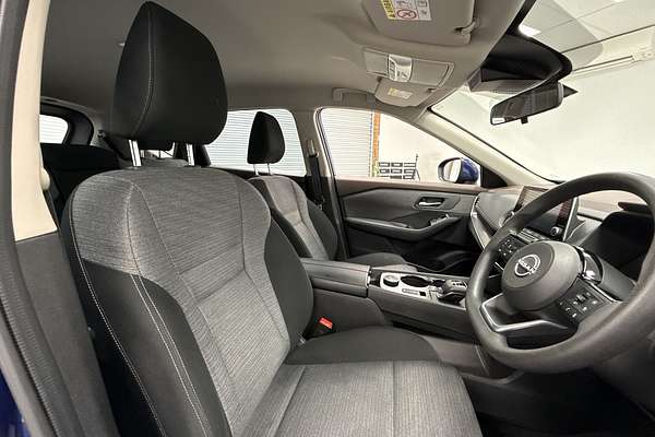 2022 Nissan X-TRAIL ST T33