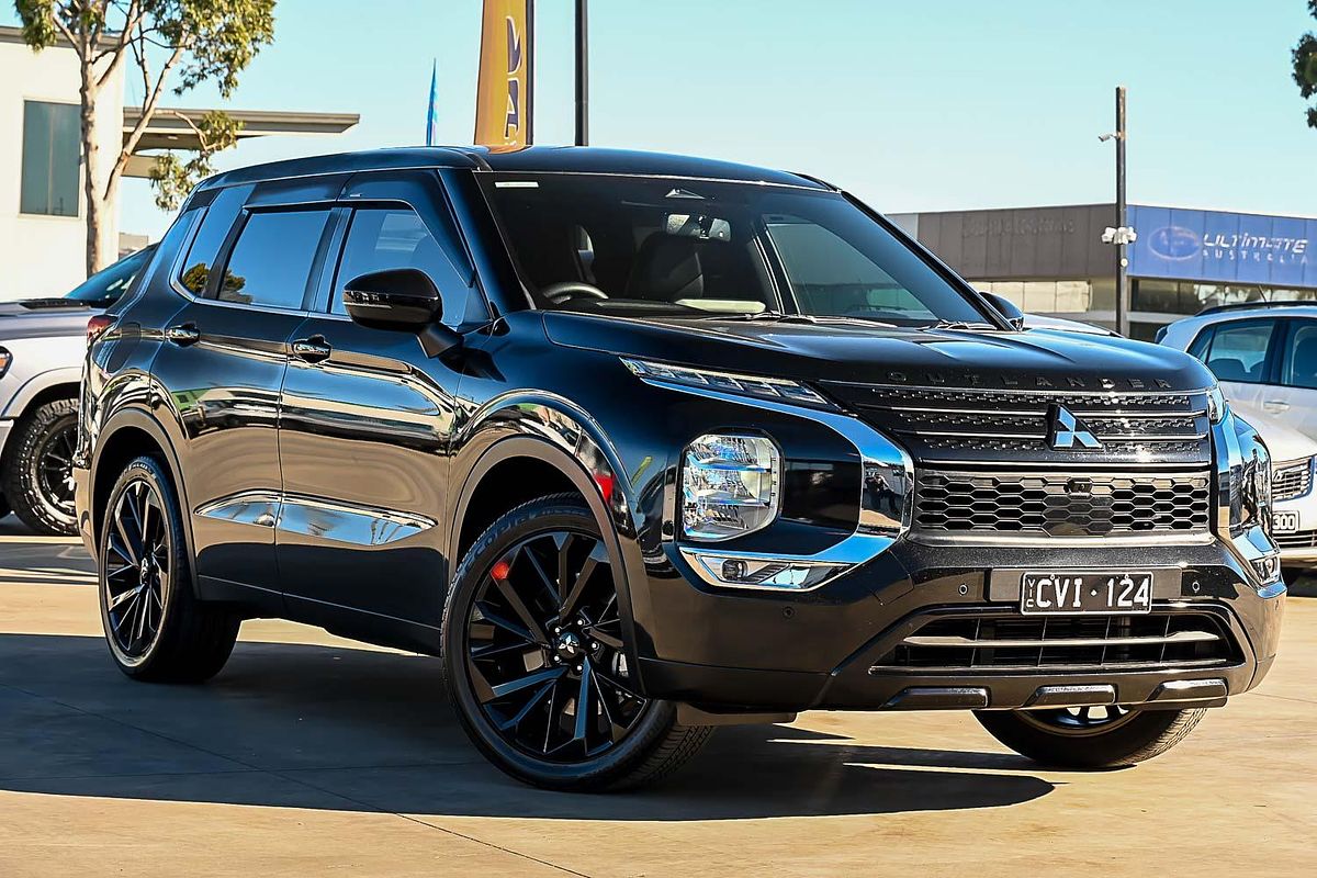 2023 Mitsubishi Outlander Black Edition ZM