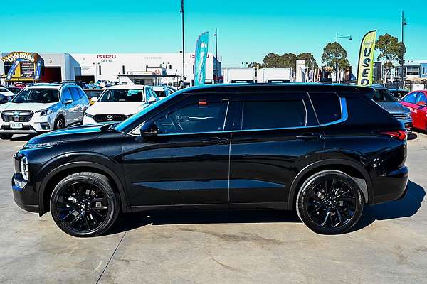 2023 Mitsubishi Outlander Black Edition ZM