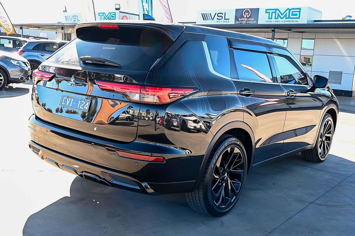 2023 Mitsubishi Outlander Black Edition ZM