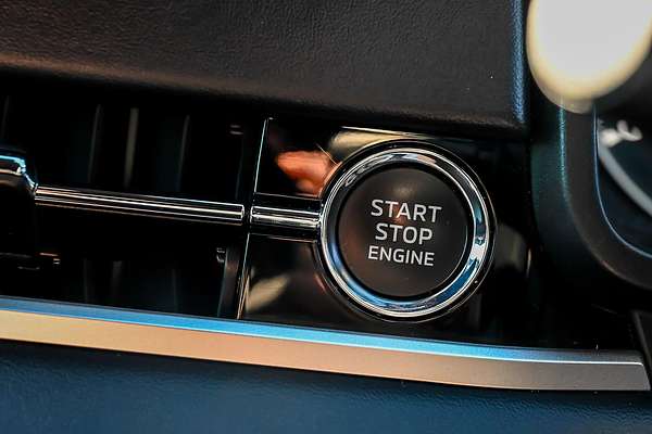 2023 Mitsubishi Outlander Black Edition ZM