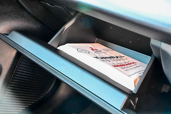 2023 Mitsubishi Outlander Black Edition ZM