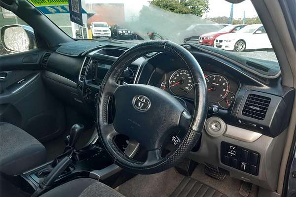 2003 Toyota Landcruiser GXL UZJ100R