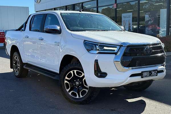 2021 Toyota Hilux SR5 GUN126R 4X4