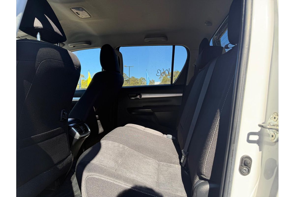 2021 Toyota Hilux SR5 GUN126R 4X4
