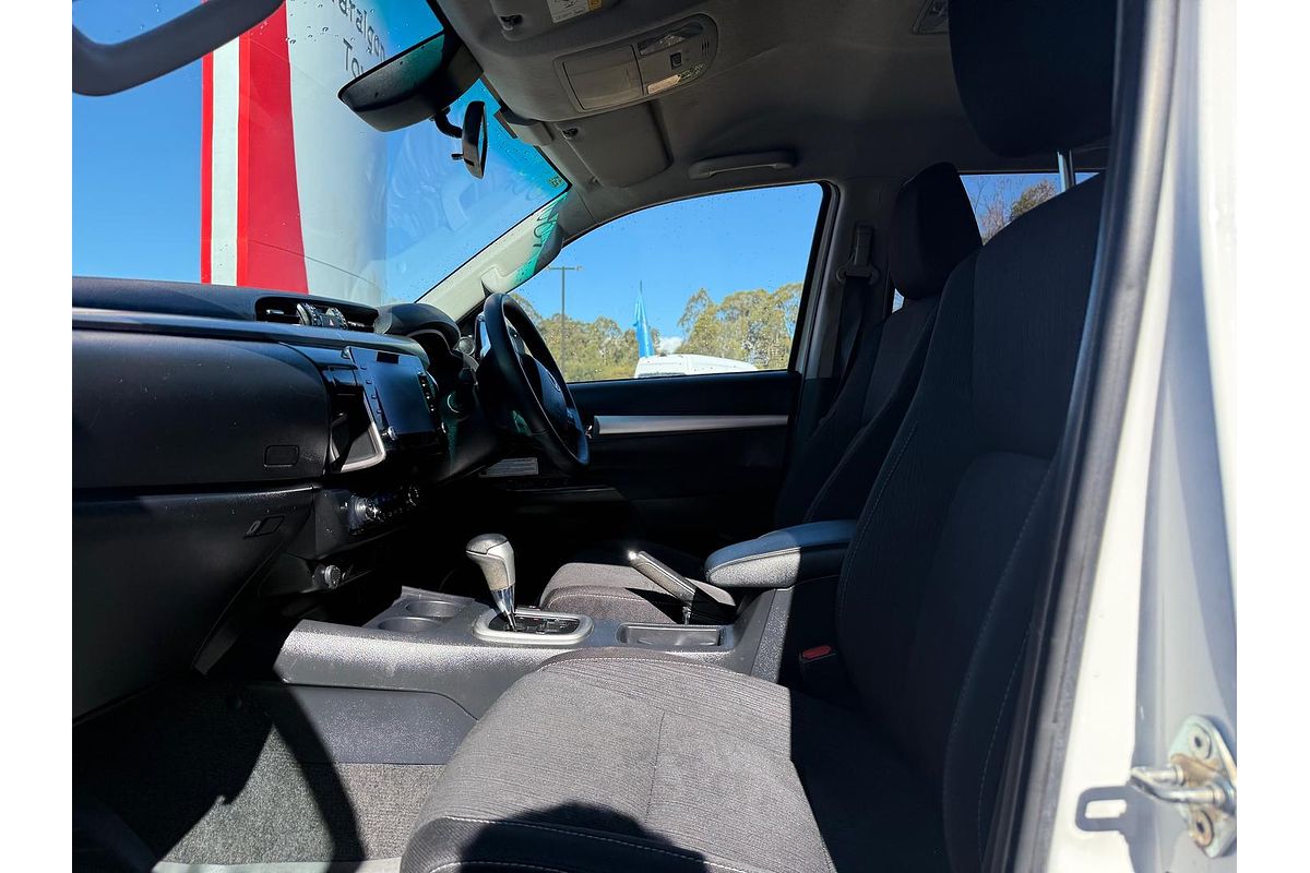 2021 Toyota Hilux SR5 GUN126R 4X4