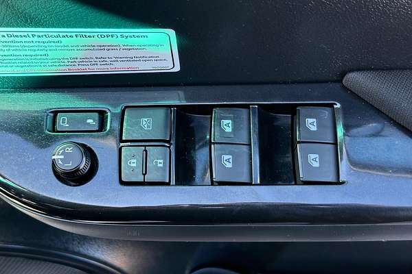 2021 Toyota Hilux SR5 GUN126R 4X4