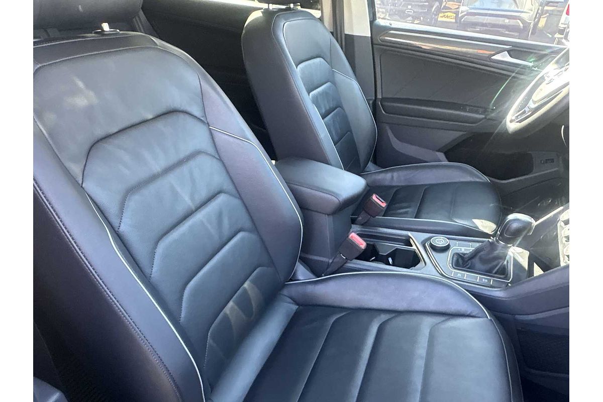 2019 Volkswagen Tiguan SEL Premium