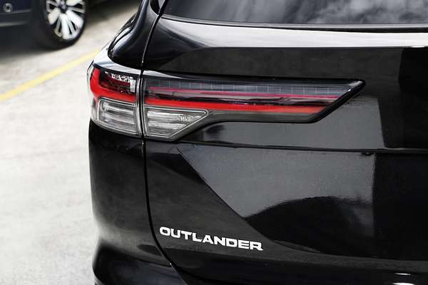 2025 Mitsubishi Outlander Exceed Tourer ZM