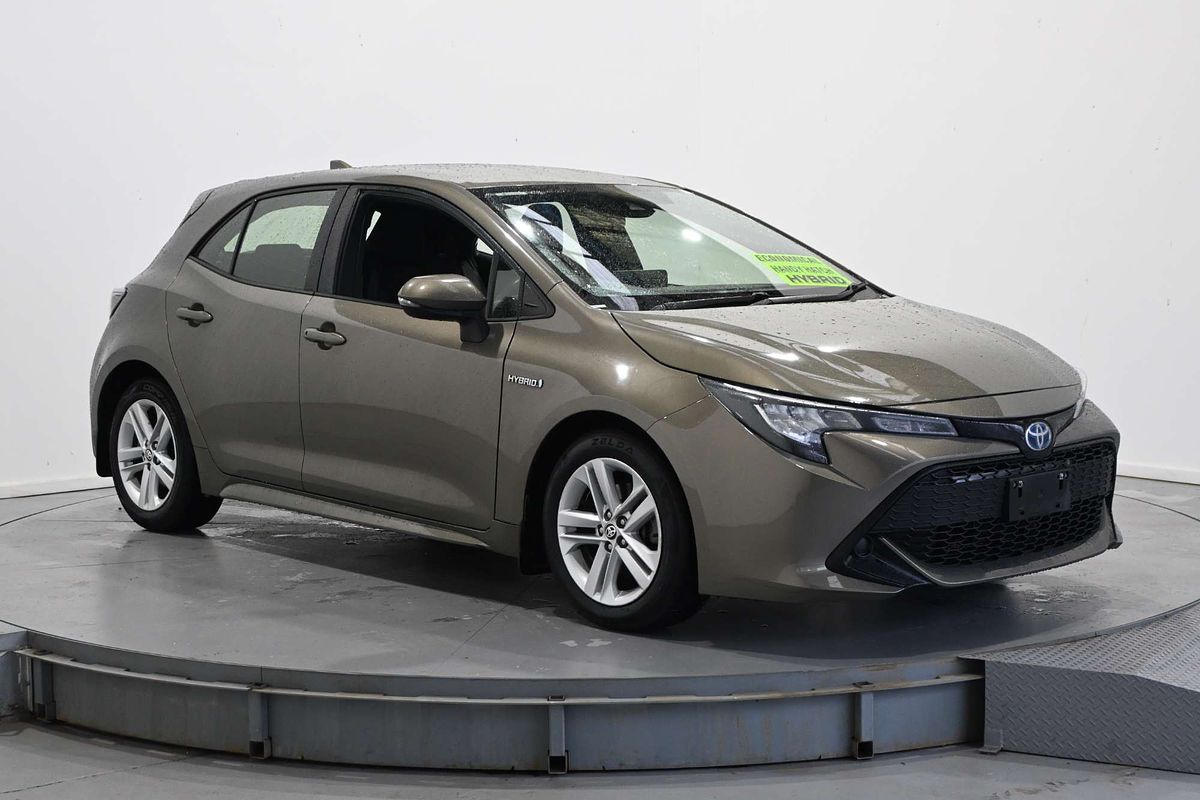 2018 Toyota Corolla ASCENT SPORT HYBRID ZWE211R