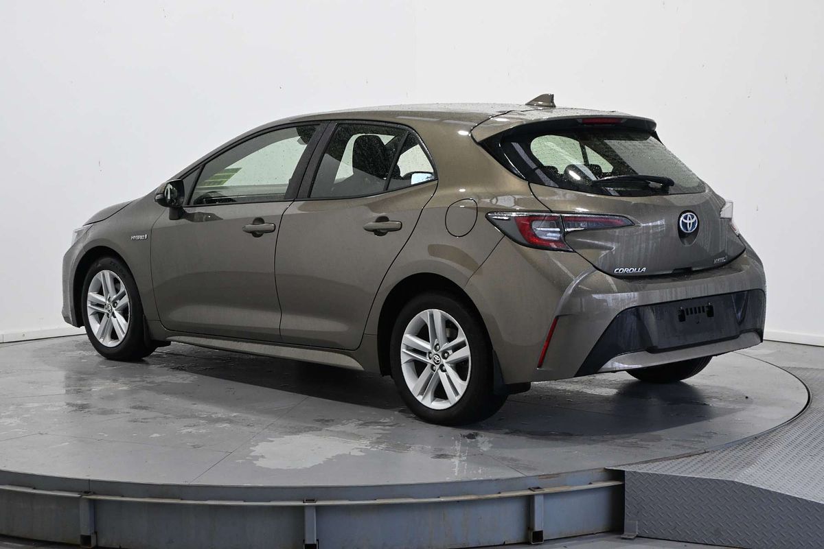 2018 Toyota Corolla ASCENT SPORT HYBRID ZWE211R