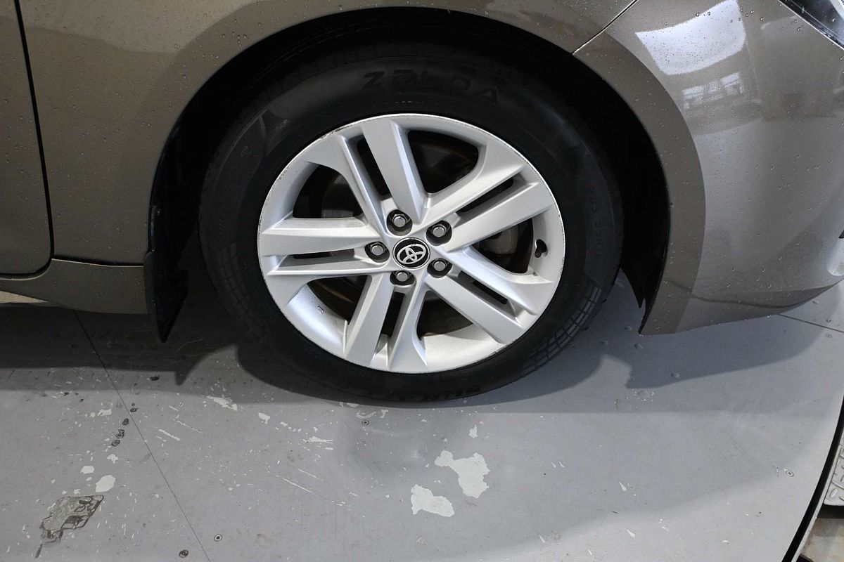 2018 Toyota Corolla ASCENT SPORT HYBRID ZWE211R