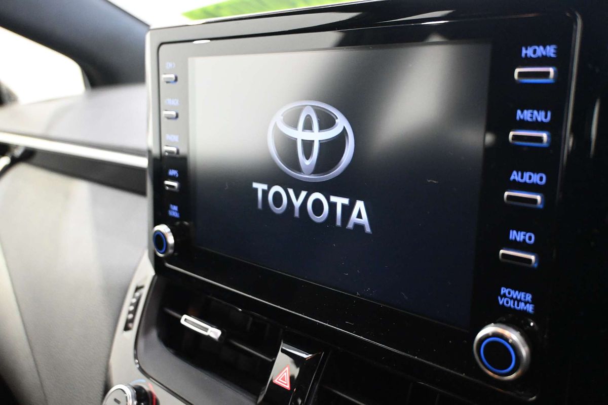 2018 Toyota Corolla ASCENT SPORT HYBRID ZWE211R