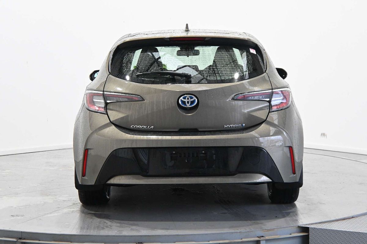 2018 Toyota Corolla ASCENT SPORT HYBRID ZWE211R