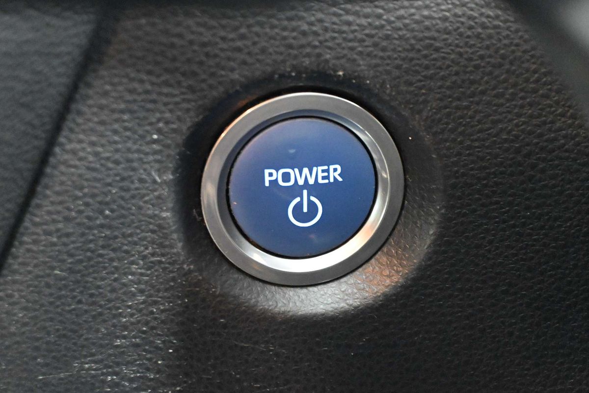 2018 Toyota Corolla ASCENT SPORT HYBRID ZWE211R