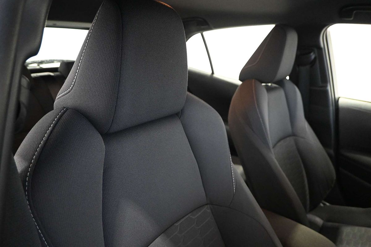 2018 Toyota Corolla ASCENT SPORT HYBRID ZWE211R