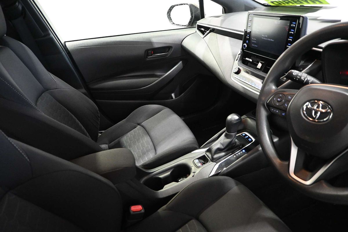 2018 Toyota Corolla ASCENT SPORT HYBRID ZWE211R
