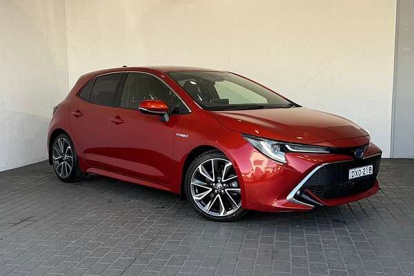 2018 Toyota Corolla ZR Hybrid ZWE211R