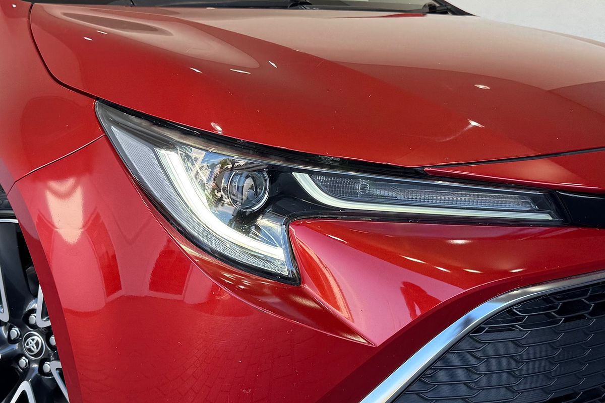 2018 Toyota Corolla ZR Hybrid ZWE211R