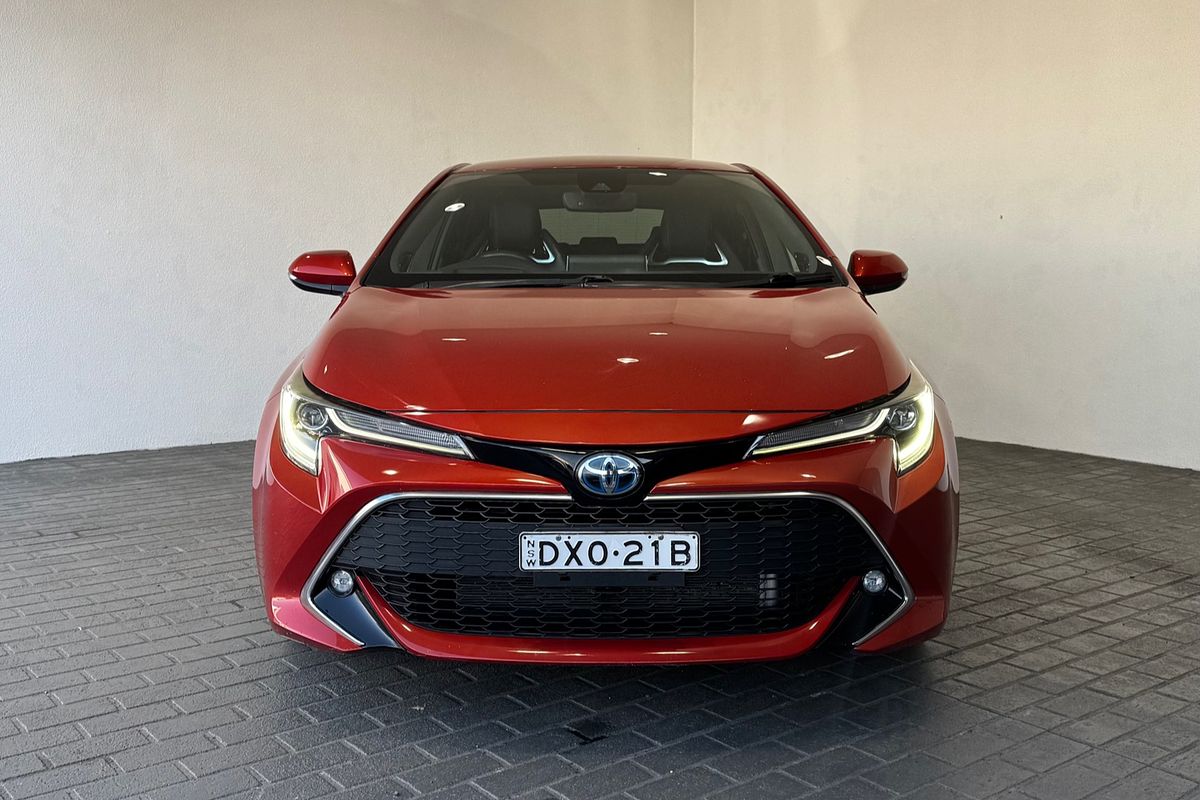 2018 Toyota Corolla ZR Hybrid ZWE211R