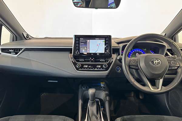 2018 Toyota Corolla ZR Hybrid ZWE211R