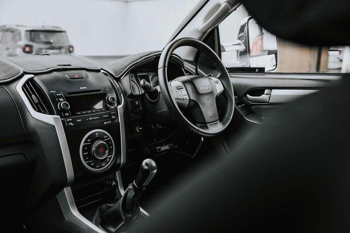 2014 Isuzu MU-X LS-U
