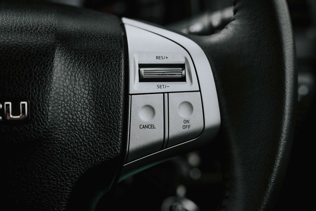 2014 Isuzu MU-X LS-U