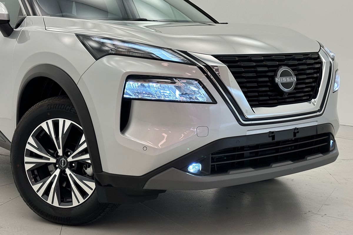 2024 Nissan X-TRAIL ST-L T33