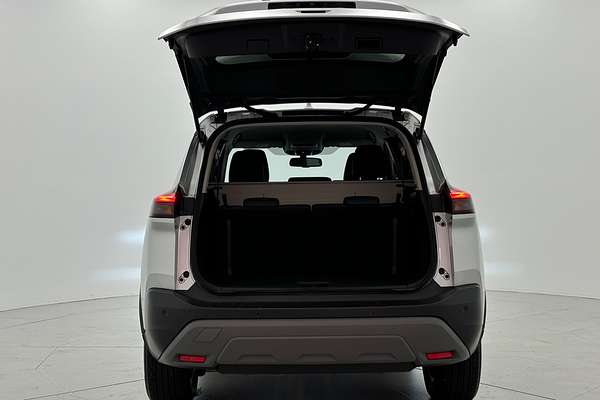2024 Nissan X-TRAIL ST-L T33