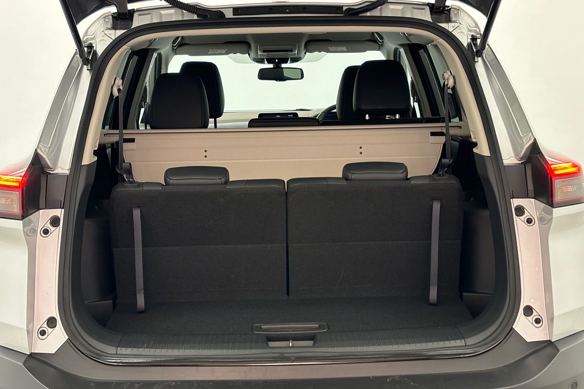 2024 Nissan X-TRAIL ST-L T33