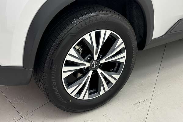 2024 Nissan X-TRAIL ST-L T33