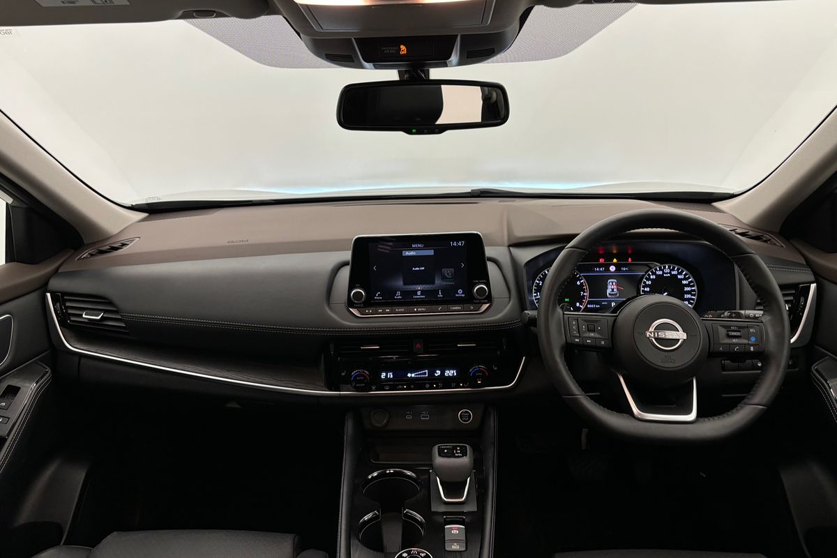 2024 Nissan X-TRAIL ST-L T33