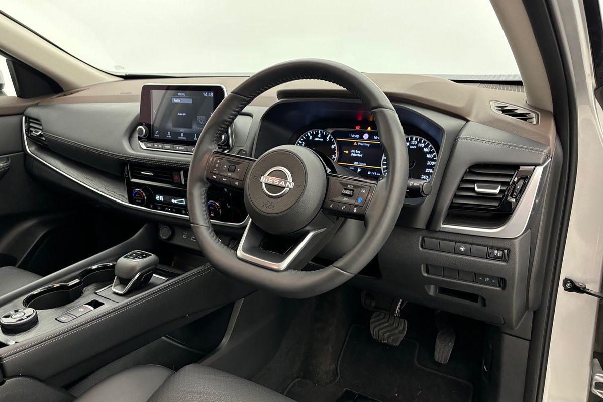 2024 Nissan X-TRAIL ST-L T33