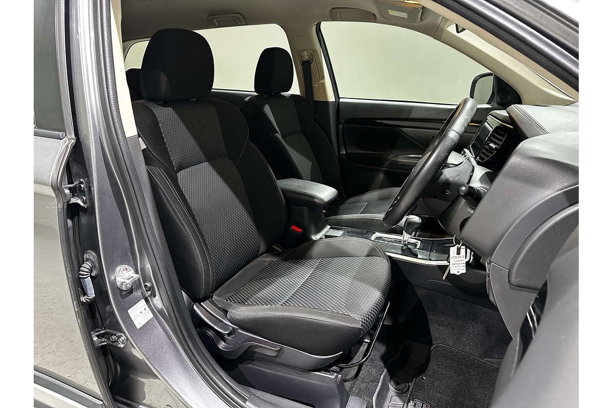 2019 Mitsubishi Outlander LS ZL
