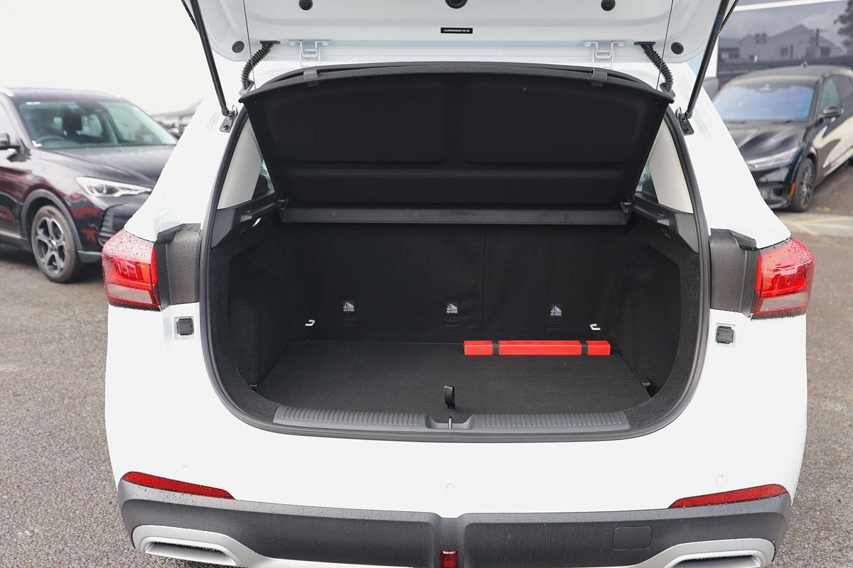 2025 MG ZS Essence ZS32