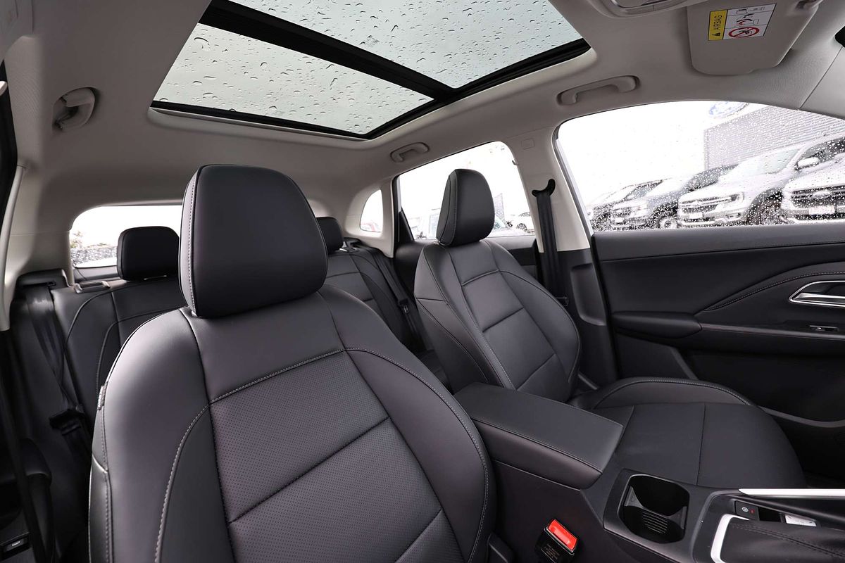 2025 MG ZS Essence ZS32