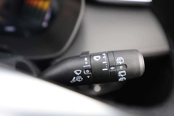 2025 MG ZS Essence ZS32