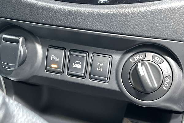 2023 Nissan Navara ST D23 4X4