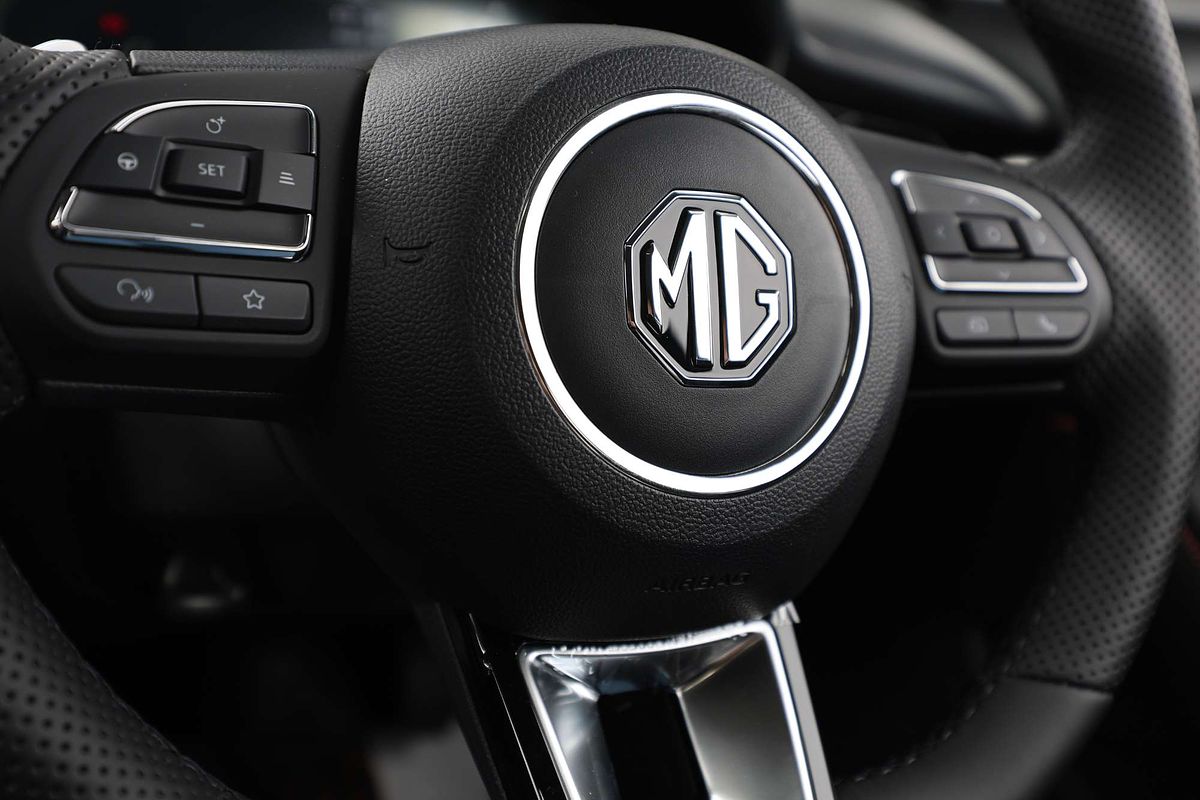 2025 MG MG5 Essence