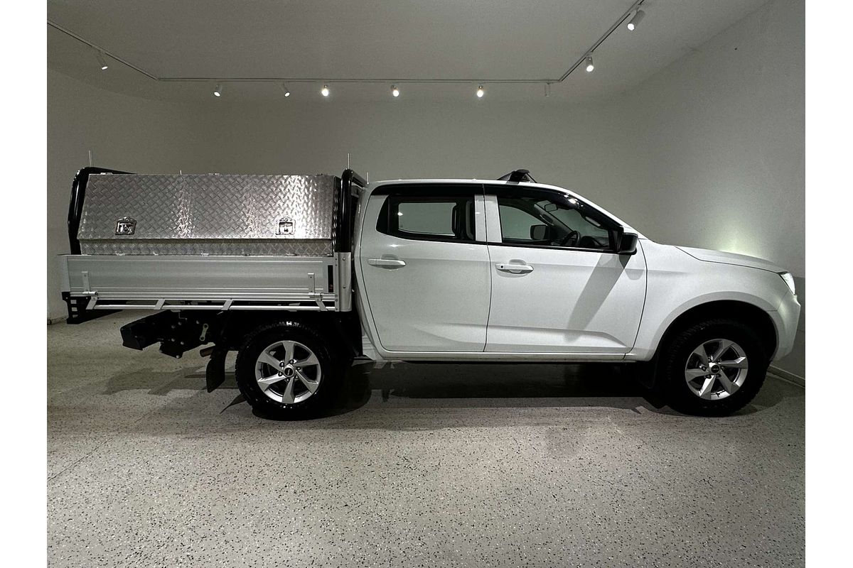 2024 Isuzu D-MAX LS-M  4X4