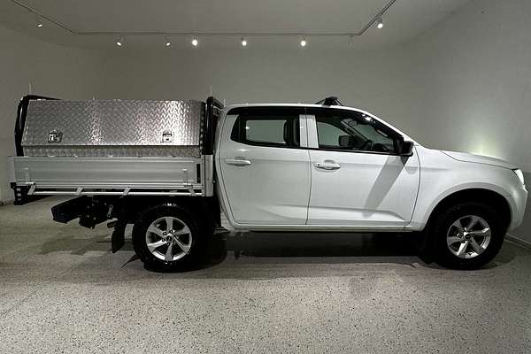 2024 Isuzu D-MAX LS-M  4X4