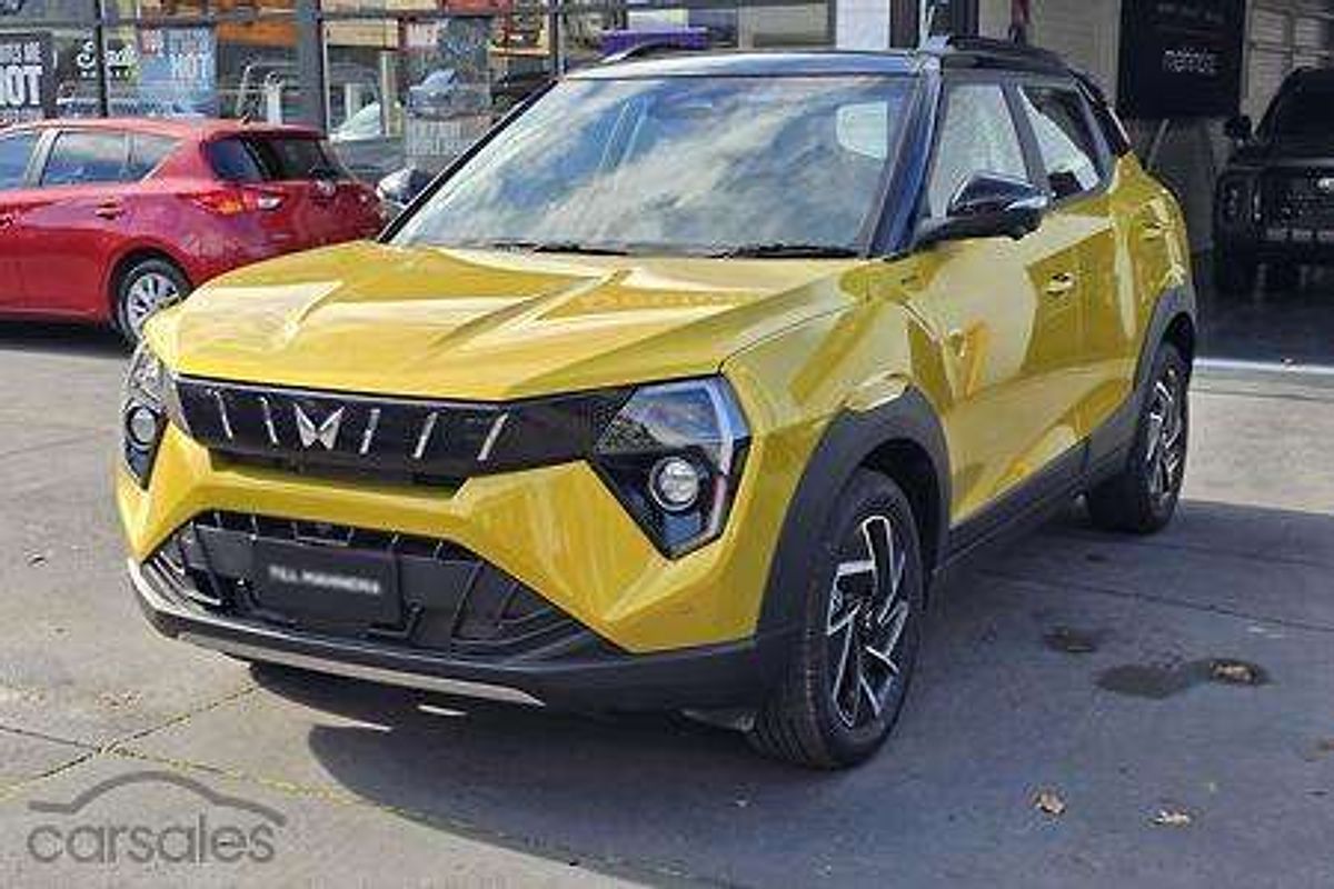 2025 Mahindra XUV3XO AX7L